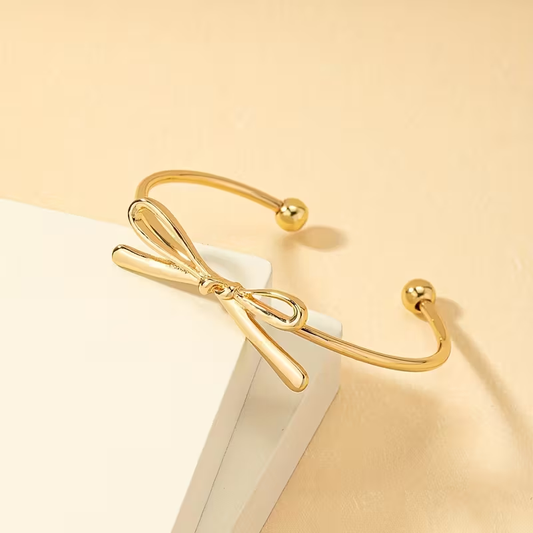 Golden Bow Bracelet